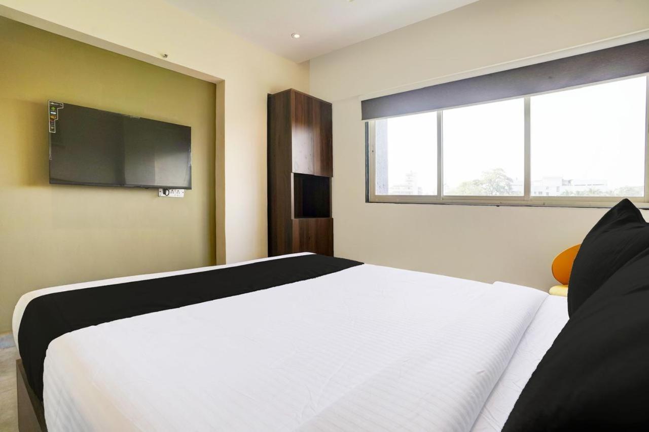 Vibes Inn Juhu, Mumbai
